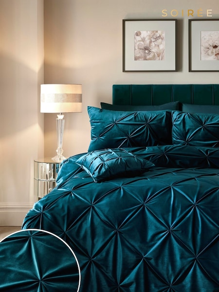 Soiree Green Mira Velvet Duvet Cover and Pillowcase Set (D04657) | £60 - £80