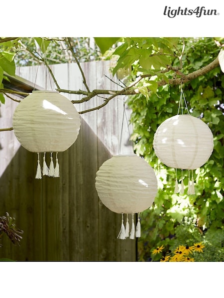 Lights4fun Cream Set of 3 Tassel Solar Hanging Lanterns (D29570) | £40