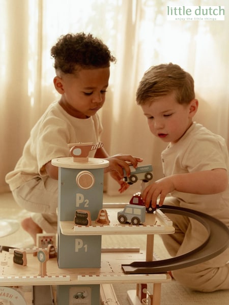 Little Dutch Garage Wooden Toy