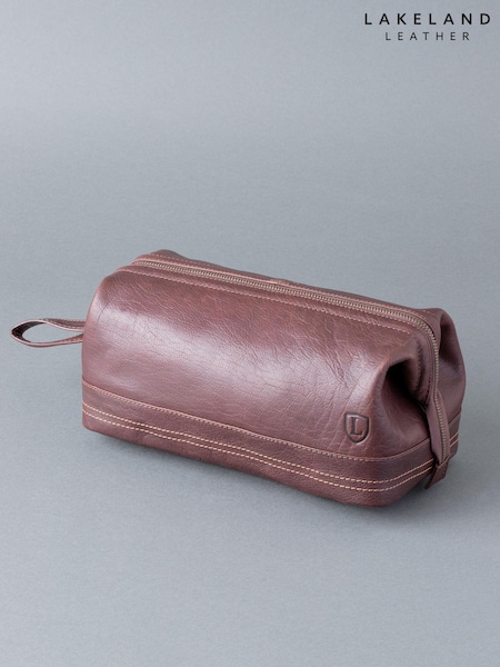 Lakeland Leather Brown Keswick Leather Washbag (D40681) | £60