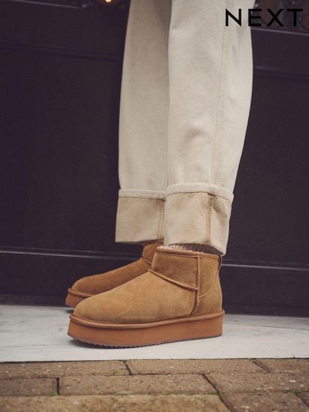 Chestnut Brown Shower Repellent Suede Faux Fur Lined Platform Boots (D42613) | £46