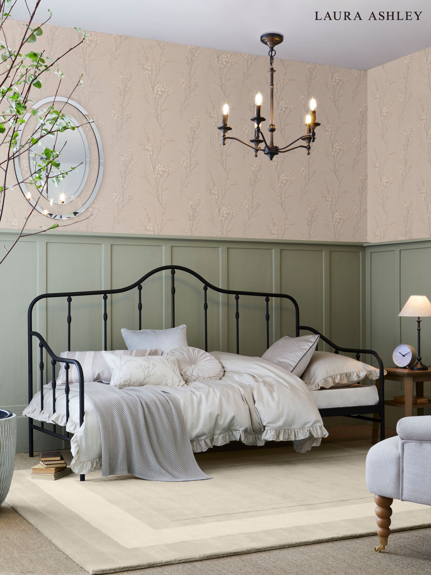 Laura ashley daybed top