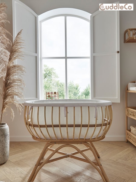 Cuddleco Natural Aria Crib Rattan (D56227) | £199