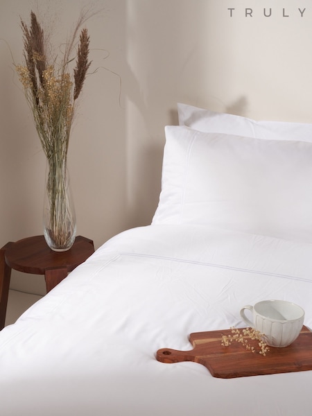 Truly White Satin Stitch Bamboo Duvet Cover (D58766) | £90 - £110