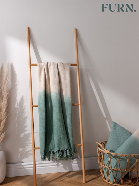 Furn. Mizu Dip Dye 100% Cotton Slub Fringed Throw (D95627) | £36