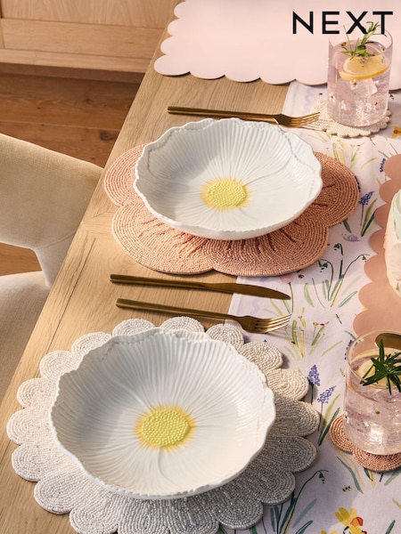 Set of 2 White Flower Pasta Bowls (E06981) | £24