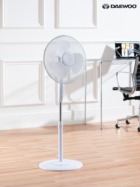 Daewoo White 16 inch Pedestal Floor Fan (E08675) | £20
