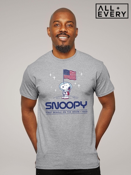 All + Every Grey Peanuts Snoopy Moon Landing Planting Flag Mens T-Shirt (E11574) | £23