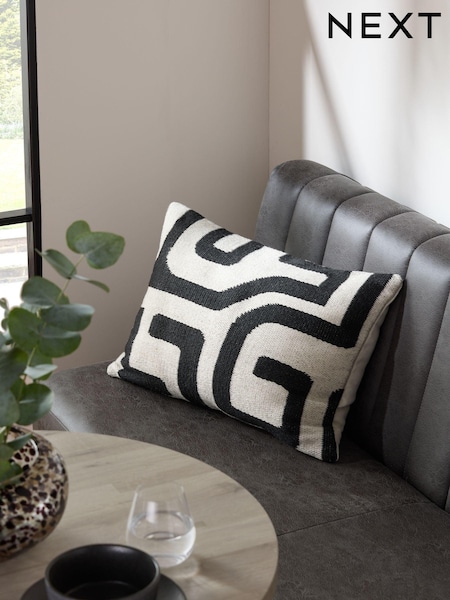 Black/White 40 x 59cm Indoor Outdoor Abstract Wiggle Cushion (E21641) | £26