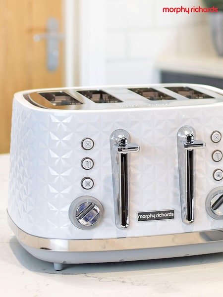 Morphy Richards White Vector 4 Slice Toaster (E23001) | £63