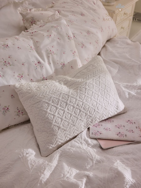 Shabby Chic by Rachel Ashwell® White Cotton textured Woven Cushion (E26222) | £20