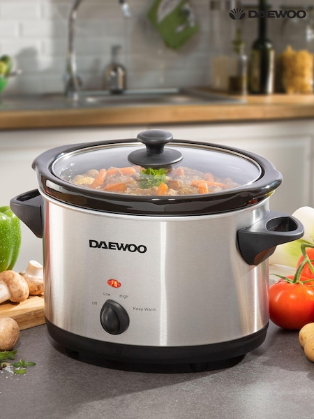 Daewoo Silver 3.5L Stainless Slow Cooker (E27848) | £30