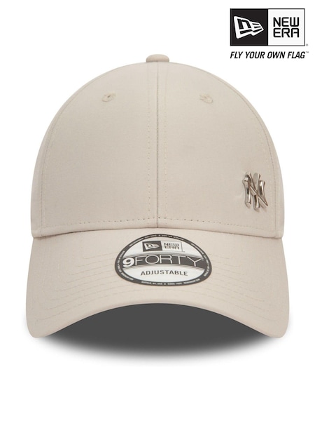 New Era Mens New York Yankees Flawless 9FORTY Brown Cap (E32834) | £20