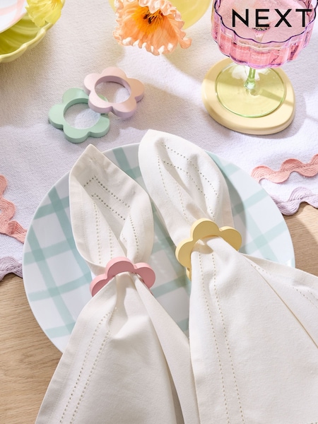 Set of 4 Multi Pastel Flower Napkin Rings (E33349) | £4