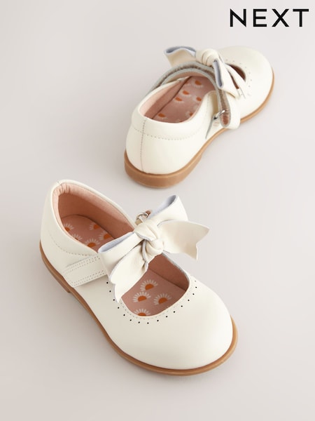 White Bow Leather Touch Fastening Shoes (E36070) | £25 - £27