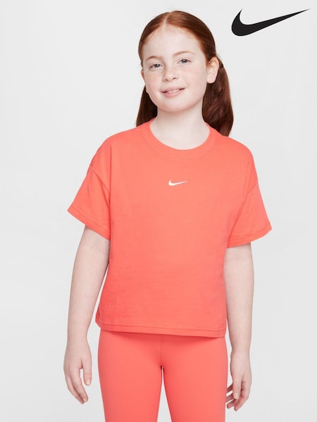 Nike Ember Red Sportswear Boxy 100% Cotton T-Shirt (E36132) | £20