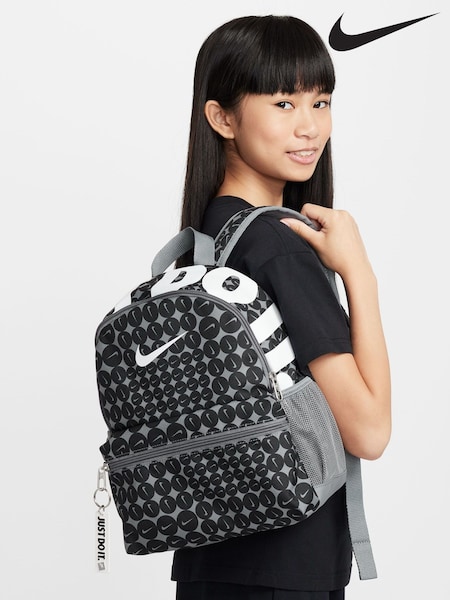Nike Black Brasilia Mini JDI Backpack (E39394) | £28