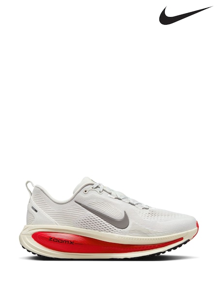 Nike Red/White Vomero 18 Running Trainers (E39438) | £135