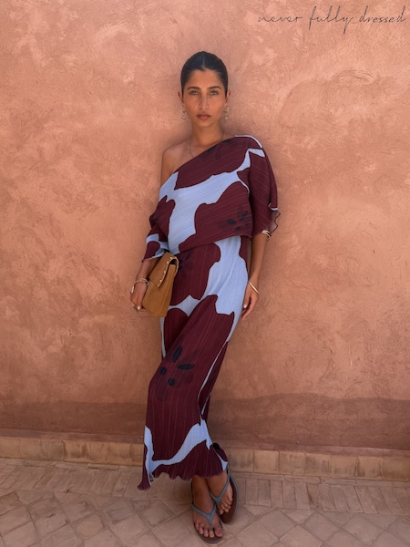 Blue - Never Fully Dressed Jaden Floral Print Tilly Plisse Dress