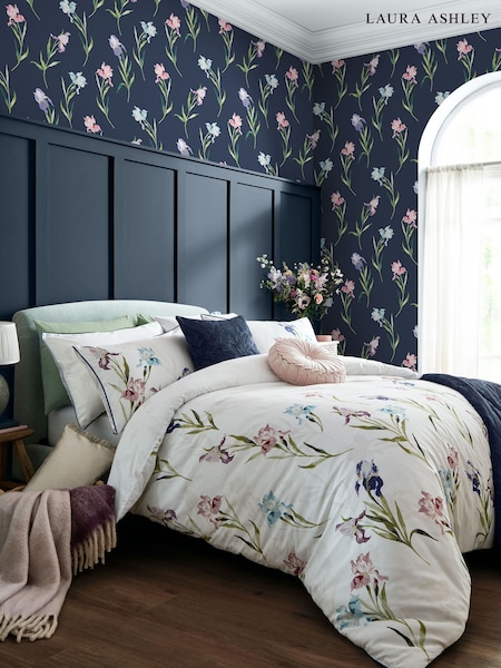 Laura Ashley Midnight Seaspray Hawling Irises A4 Wallpaper Sample (E41687) | £1