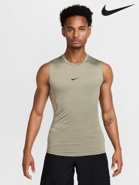 Nike Light Army Pro Dri-FIT Tight Sleeveless Training Top (E46650) | £33