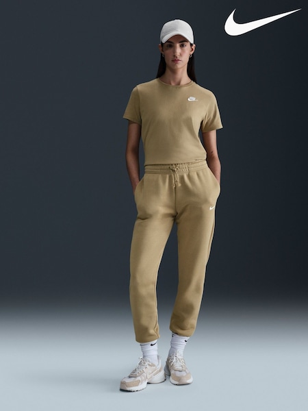 Nike Parachute Beige Sportswear Club Essentials T-Shirt (E46663) | £23
