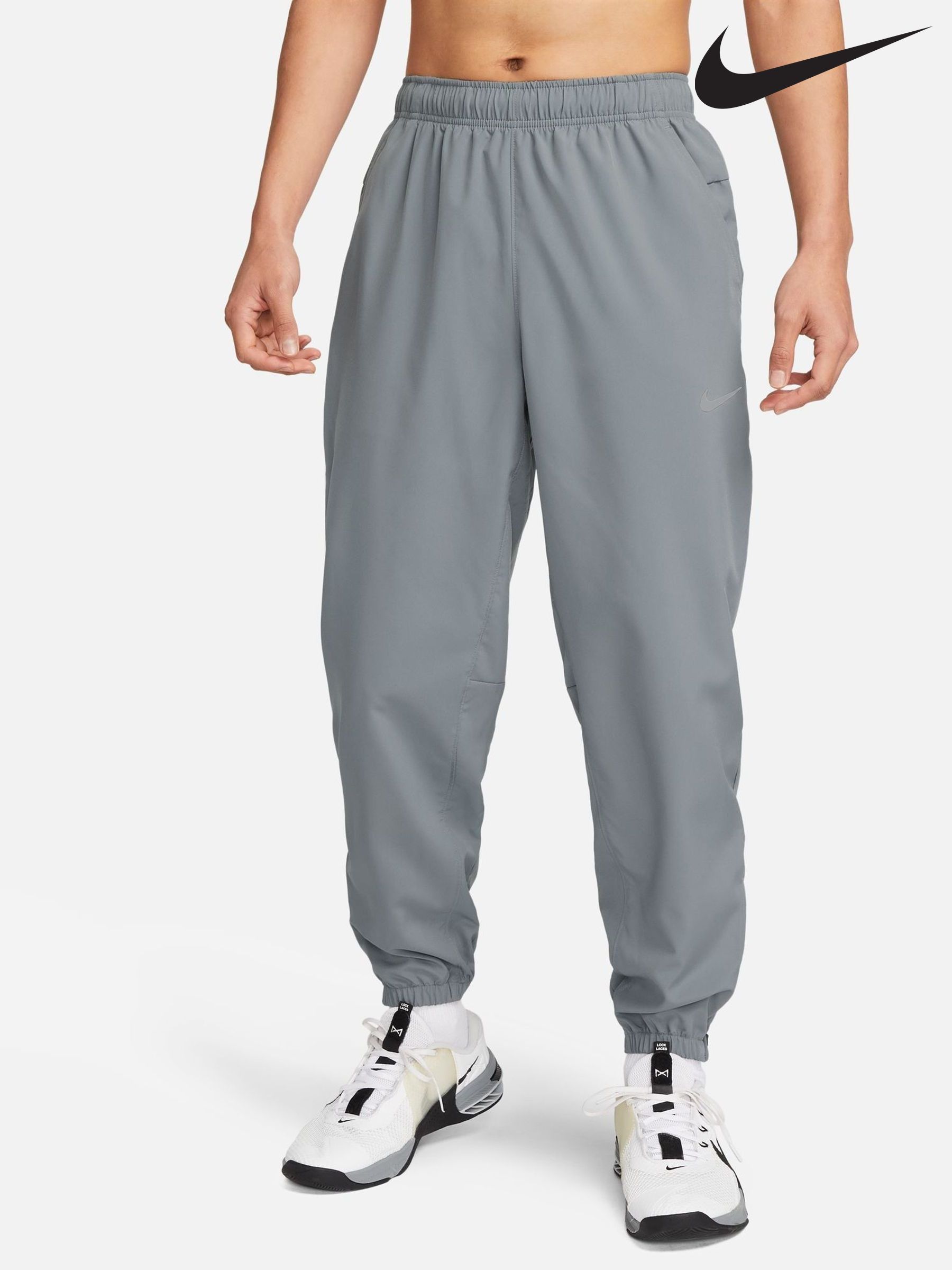 nike move to zero joggers