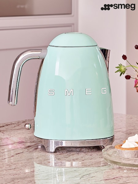Smeg Pastel Green Kettle 1.7L (E53391) | £150