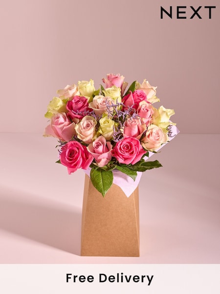 Pastel Rose Fresh Flower Bouquet in Gift Bag (E61208) | £30
