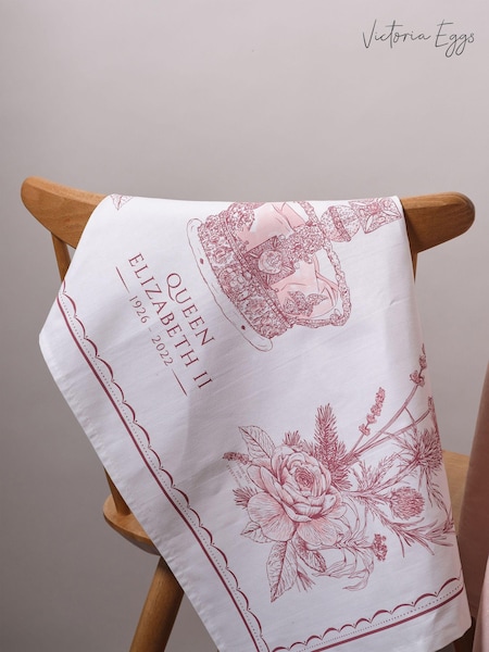 Victoria Eggs Pink/ Green/ Red The Queen's Commemorative Royal Family British 100% Cotton Tea Towels (E64638) | £37