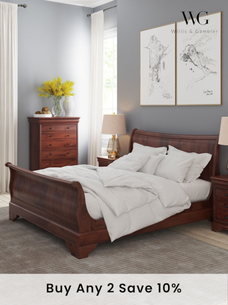 Willis & Gambier Brown Antoinette Wooden Bed (E65995) | £1,860 - £2,150