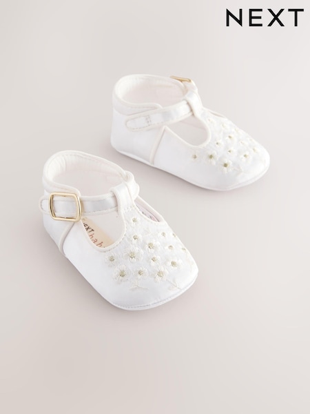 Ivory Embroidered Occasion Baby Shoes (0-24mths) (E66637) | £11
