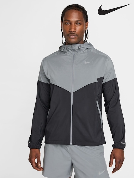 Nike Smoke Grey Lighweight Windrunner Running Jacket (E67725) | £100