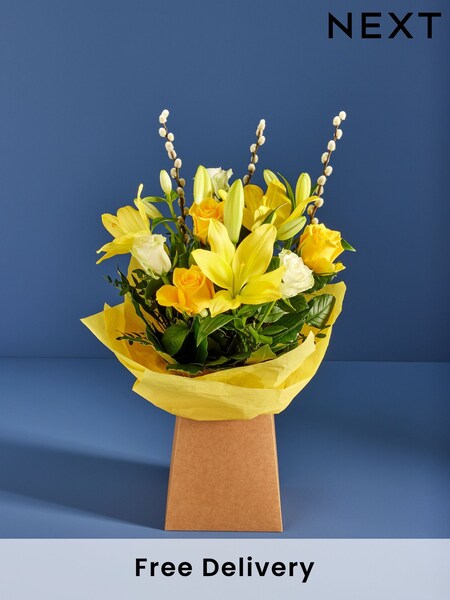 Yellow/White Rose and Lily Fresh Flower Bouquet in Gift Bag (E68216) | £32