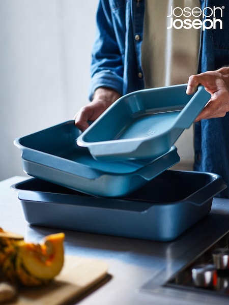 Joseph Joseph Blue Nest™ Oven Non Stick 3 Piece Roasting Tray Set (E68304) | £85
