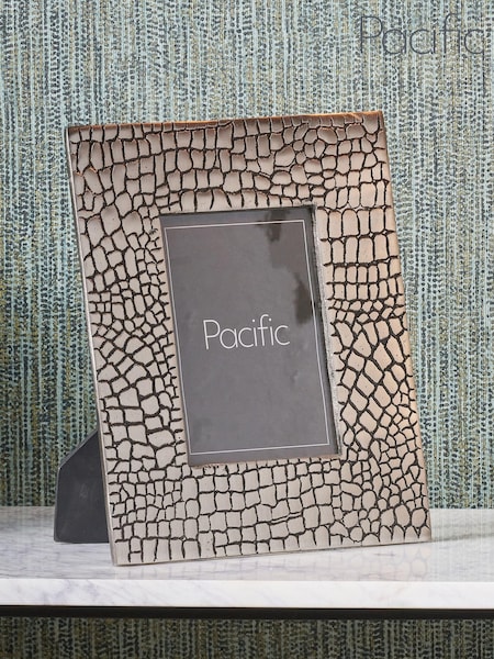 Pacific Antique Silver Metal Croc Print 5 x 7" Photo Frame (E76094) | £40