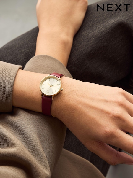 Burgundy Red Simple Strap Watch (E77771) | £24