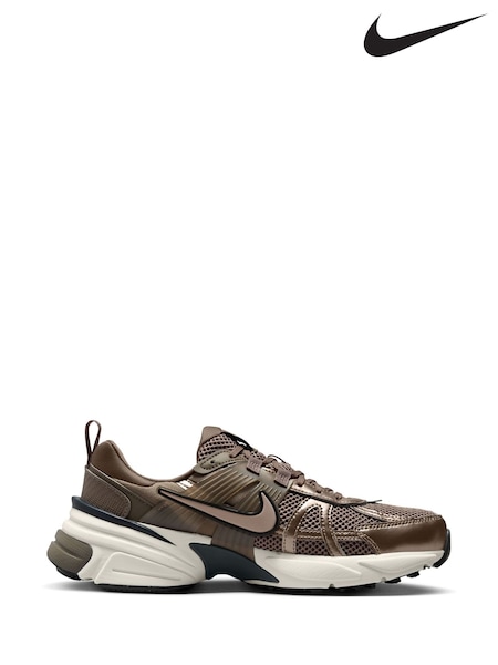 Nike Brown V2K Retro Runner Trainers (E81457) | £110