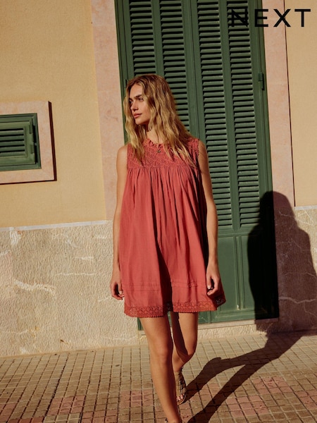 Pink Sleeveless Mini Dress (E81981) | £52