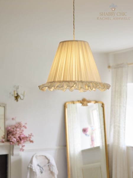 Shabby Chic by Rachel Ashwell® Cream Giselle Easyfit Shade (E85317) | £60