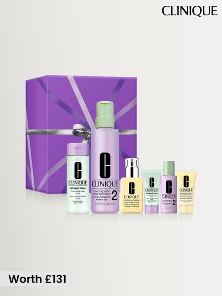 Clinique 3-step Hydration Skincare Christmas Gift Set For Dry Combination Skin (worth £131)