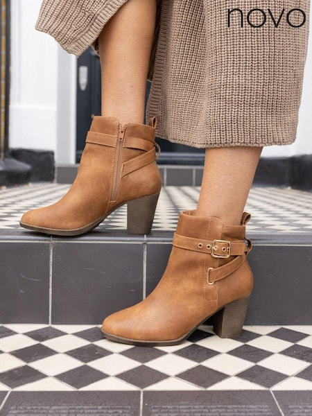 Novo Brown Regular Fit Jayda Buckle Detail Heeled Boots (E94093) | £42