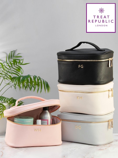 Grey Personalised Monogrammed Leatherette Vanity Case by Treat Republic (E94707) | £39