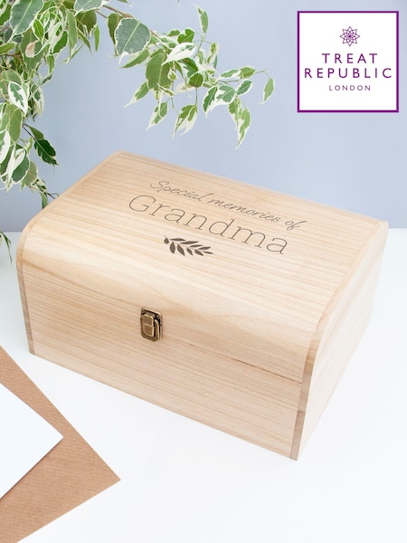 Personalised In Loving Memory Keepsake Chest by Treat Republic (E95101) | £40