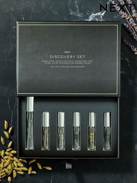 Set of 5 10ml and 5ml Eau De Parfum Discovery Gift Set (E95713) | £14