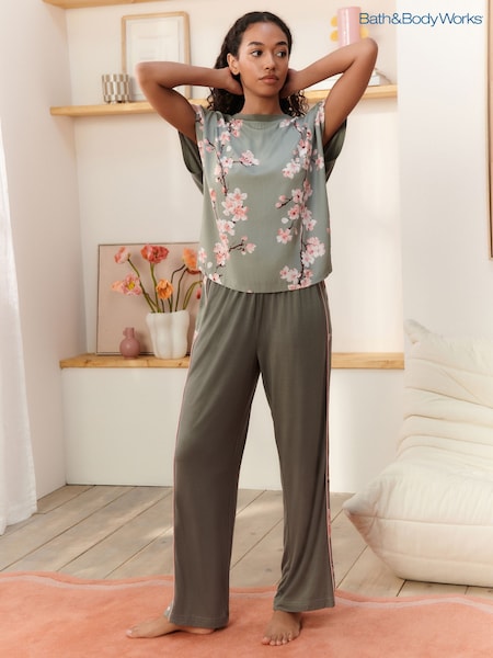 Bath & Body Works Green Cherry Blossom Short Sleeve Pyjamas (F00335) | £44