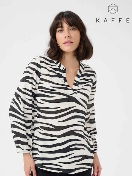 Kaffe KAjanne V-Notch Neck 3/4 Sleeve Blouse (F00999) | £45