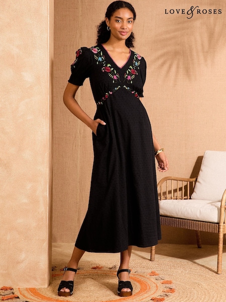 Love & Roses Black Dobby Embroidered V-Neck Short Sleeve Midi Dress (F02251) | £69