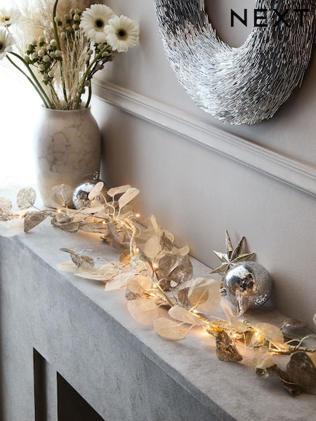 Champagne Gold Lit Leaf Christmas Garland (F08018) | £20