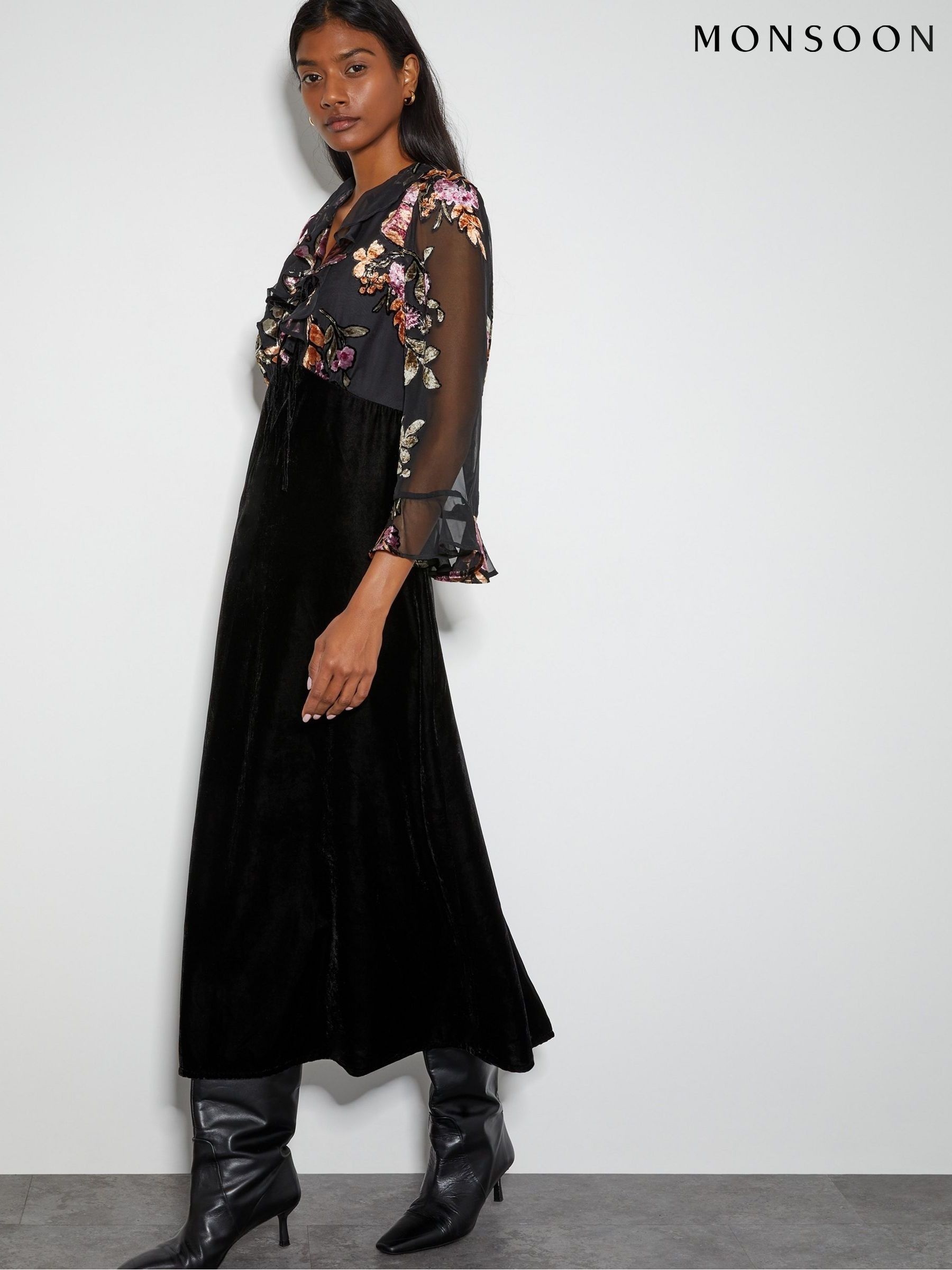 Buy Women s Monsoon Curve Dresses Online Next UK